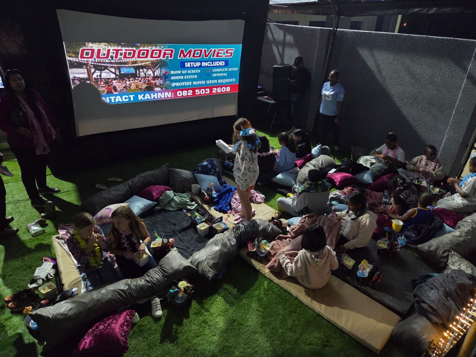 Kahnns Outdoor Movies Gallery Image 16
