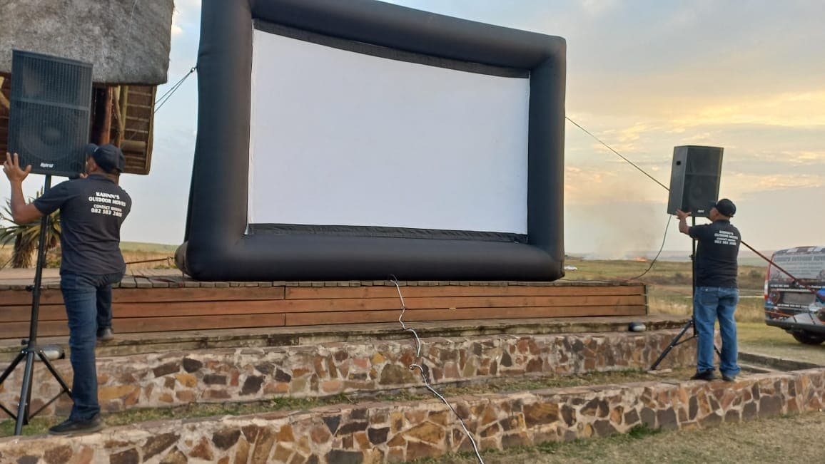 Kahnns Outdoor Movies Gallery Image 23