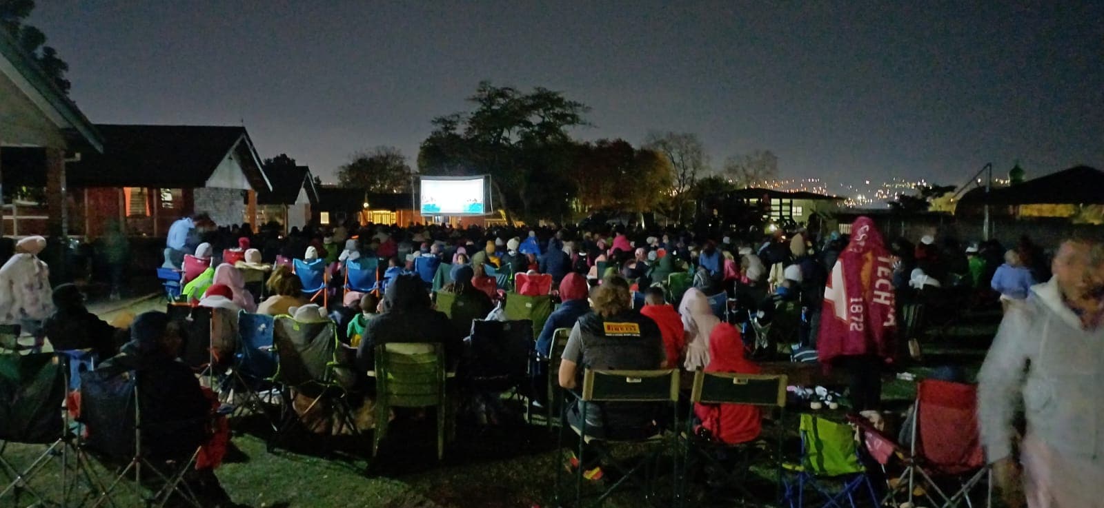 Kahnns Outdoor Movies Gallery Image 5