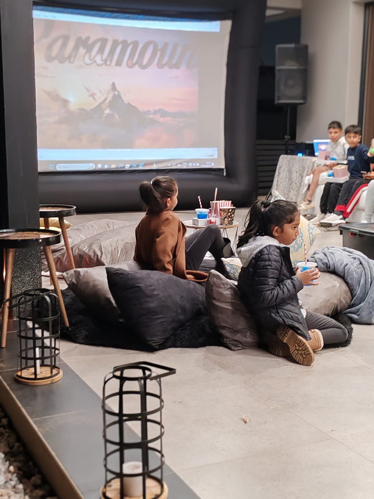 Kahnns Outdoor Movies Gallery Image 34